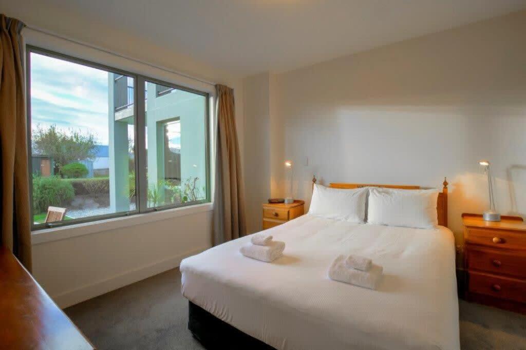 شقة Cosy On Kingston Albert Town المظهر الخارجي الصورة